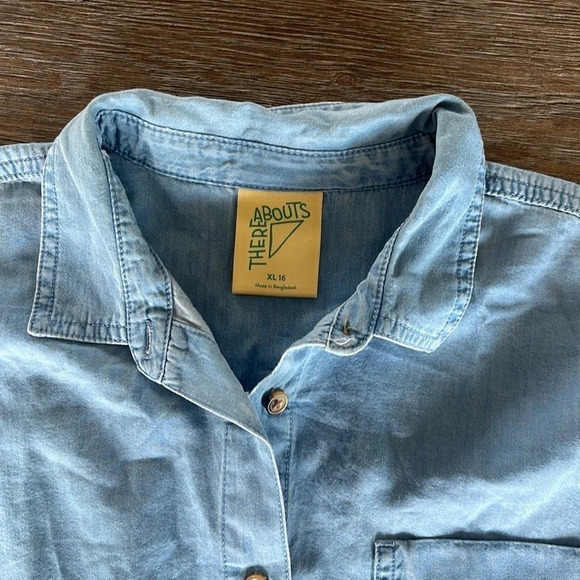 NWT Light Wash Thereabouts Little & Big Girls Long Sleeve Button-Down Shirt - Picture 4 of 7